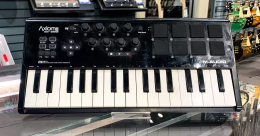 M-Audio - Axiom A.I.R. Mini 32- Key & Pad Controller